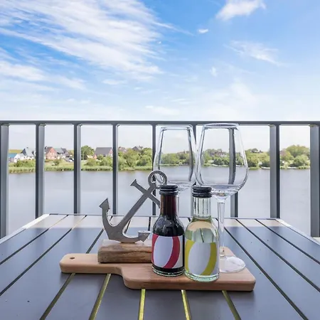 N14 Direkt Am Nordseedeich Mit Blick Auf Den